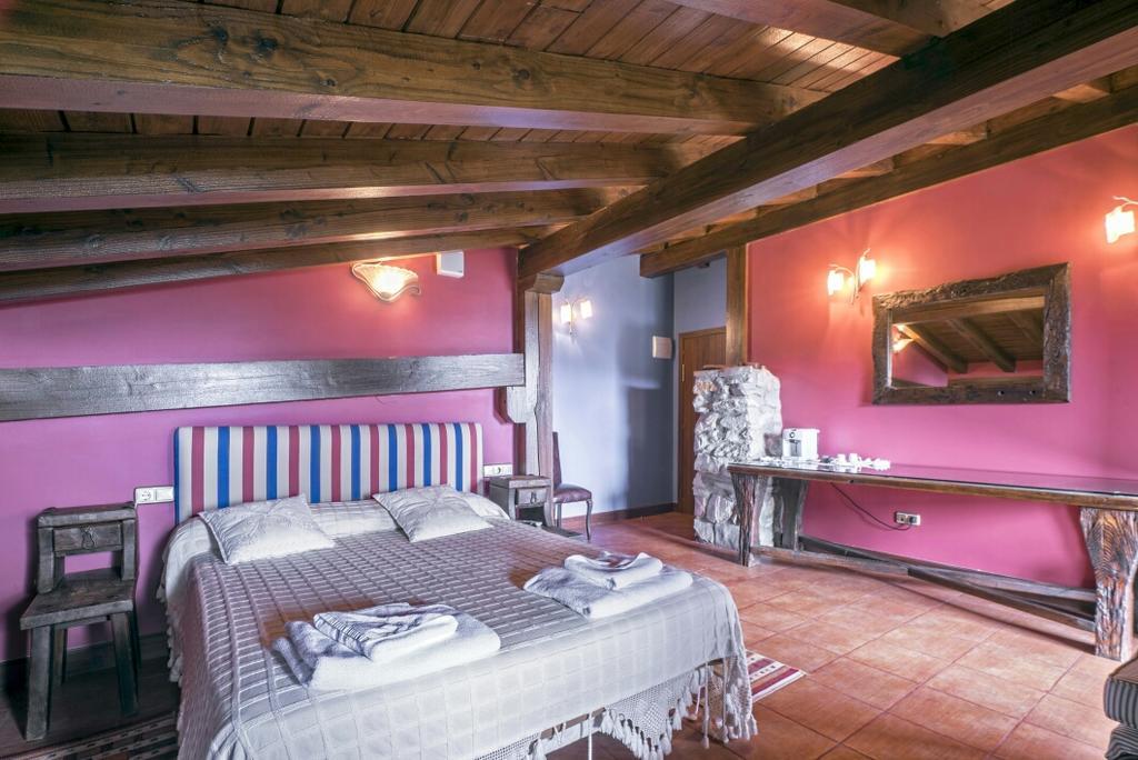 Hotel Rural Mane Mallavia ภายนอก รูปภาพ